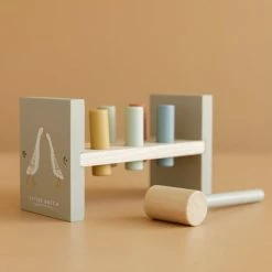 Little Dutch Pounding Bench - Little Goose 6 Little Dutch Pounding Bench - Little Goose