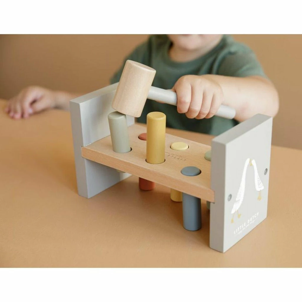 Little Dutch Pounding Bench - Little Goose 4 Little Dutch Pounding Bench - Little Goose