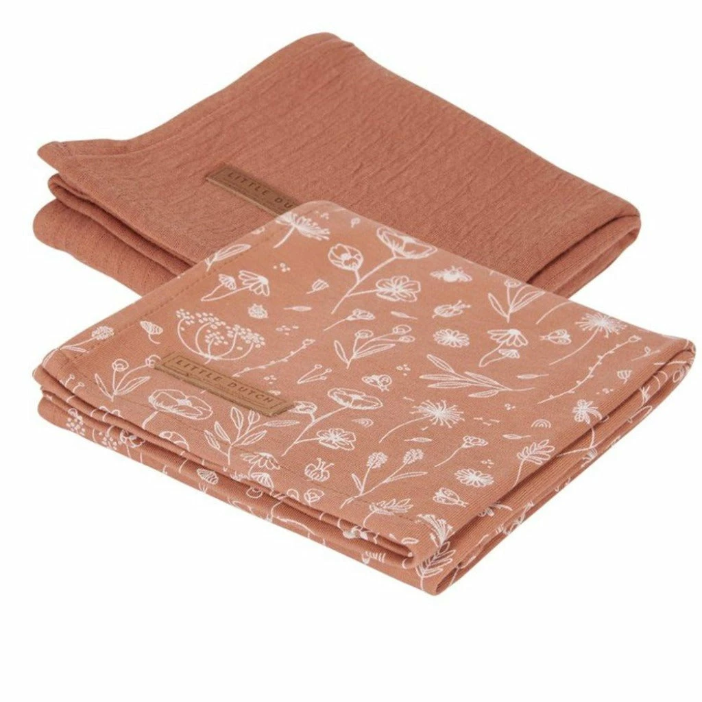 Little Dutch Swaddle Wild Flowers Rust + Pure Rust (70cm X 70cm) 1 Little Dutch Swaddle Wild Flowers Rust + Pure Rust (70cm X 70cm)