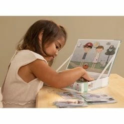 Little Dutch Jim & Rosa Magnetic Puzzle