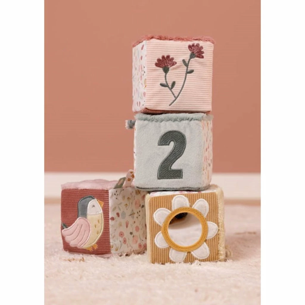 Little Dutch Set Of 4 Soft Cubes - Flowers & Butterflies 4 Little Dutch Set Of 4 Soft Cubes - Flowers & Butterflies