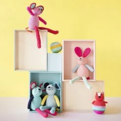 Global Affairs Crochet Musical Bunny Pink