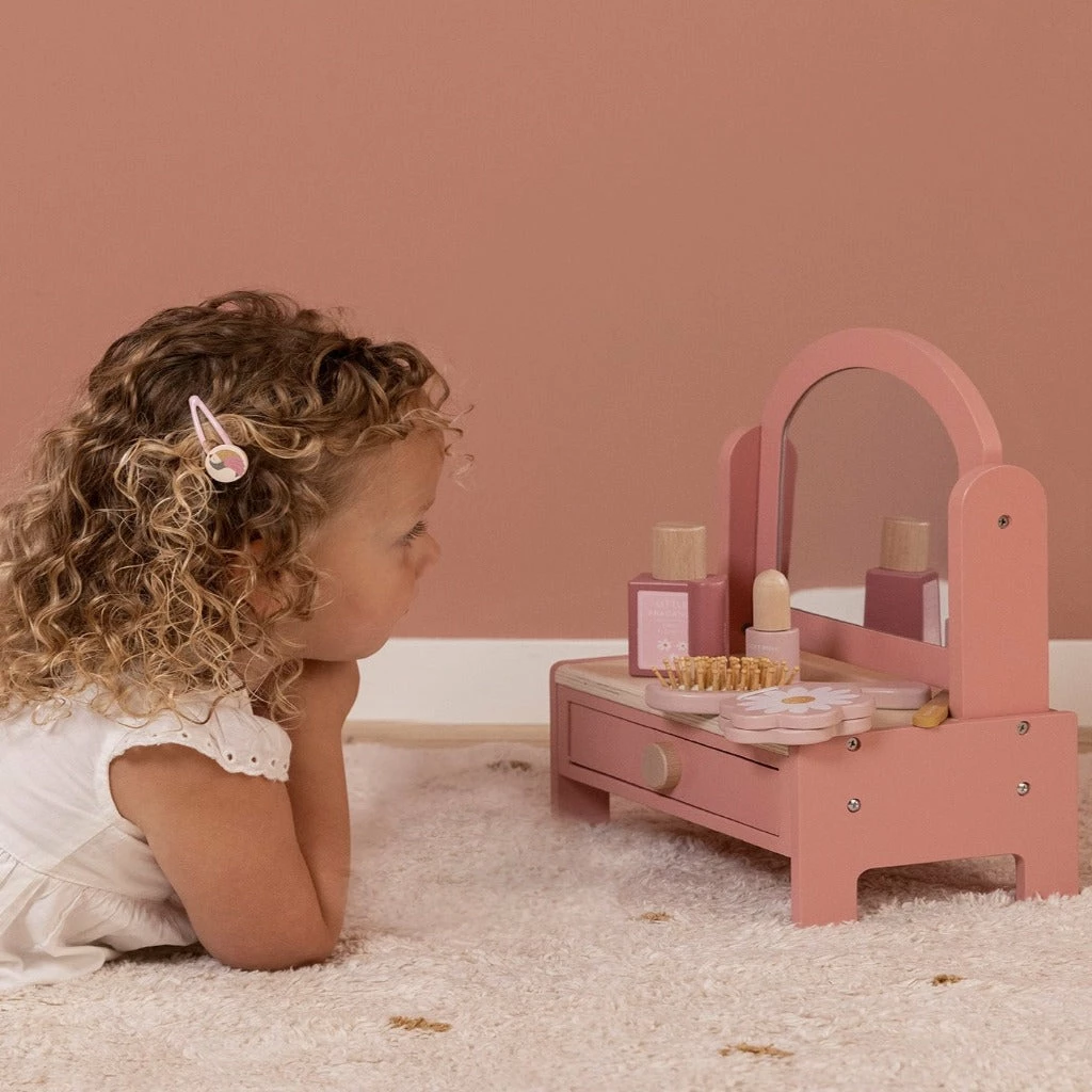 Little Dutch Vanity Table 9 Little Dutch Vanity Table