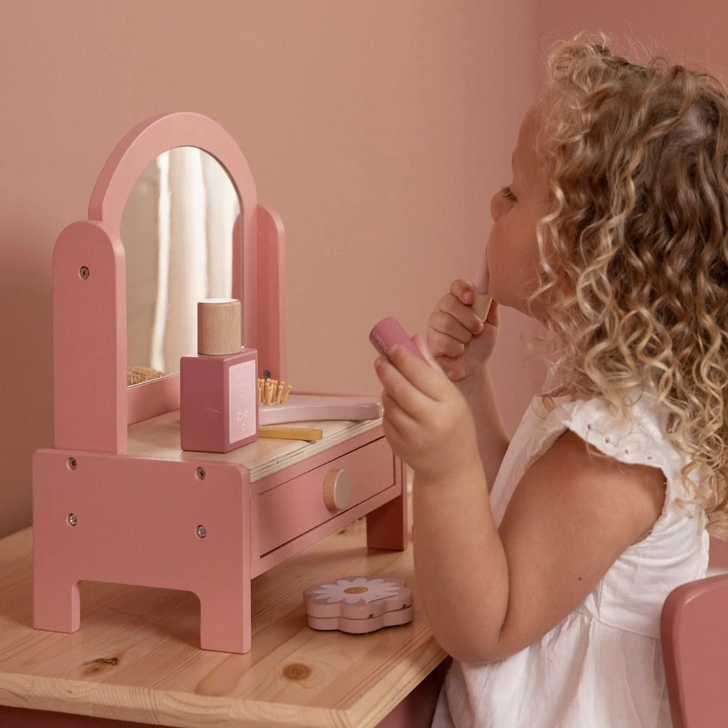 Little Dutch Vanity Table 10 Little Dutch Vanity Table