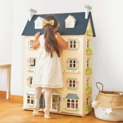 Le Toy Van Palace Doll House