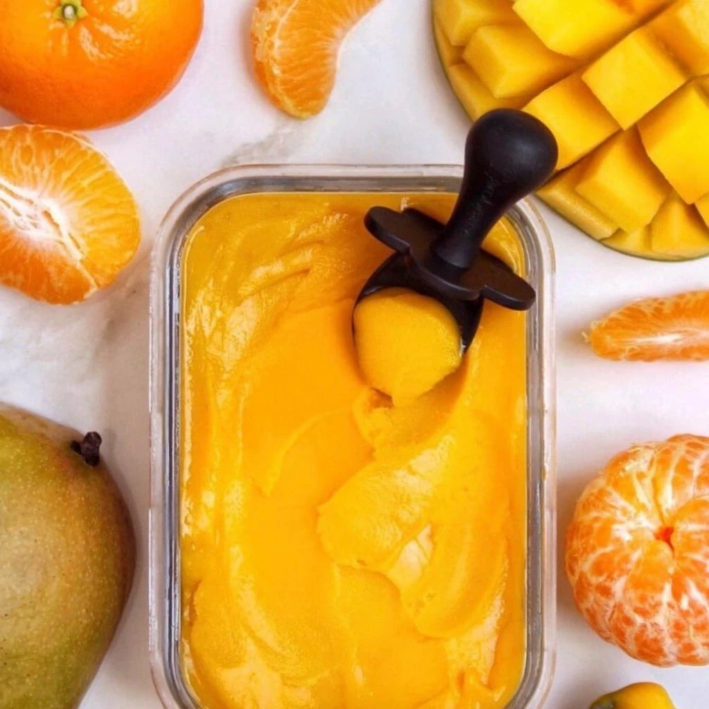 Bebelephant Grabease Ergonomic Utensils - Black 3 Bebelephant Grabease Ergonomic Utensils - Black