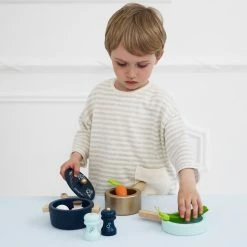 Le Toy Van Pots & Pans Set
