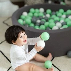 Larisa & Pumpkin Grey Ball Pit + Grey/Mint/White Balls