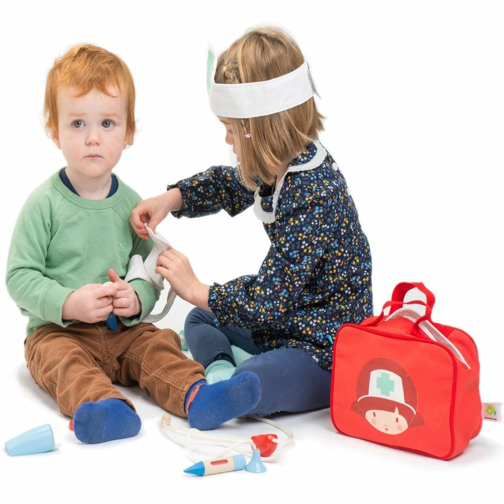 Tender Leaf Toys Doctors And Nurses Set Tenderleaf Toys 2 Tender Leaf Toys Doctors And Nurses Set Tenderleaf Toys